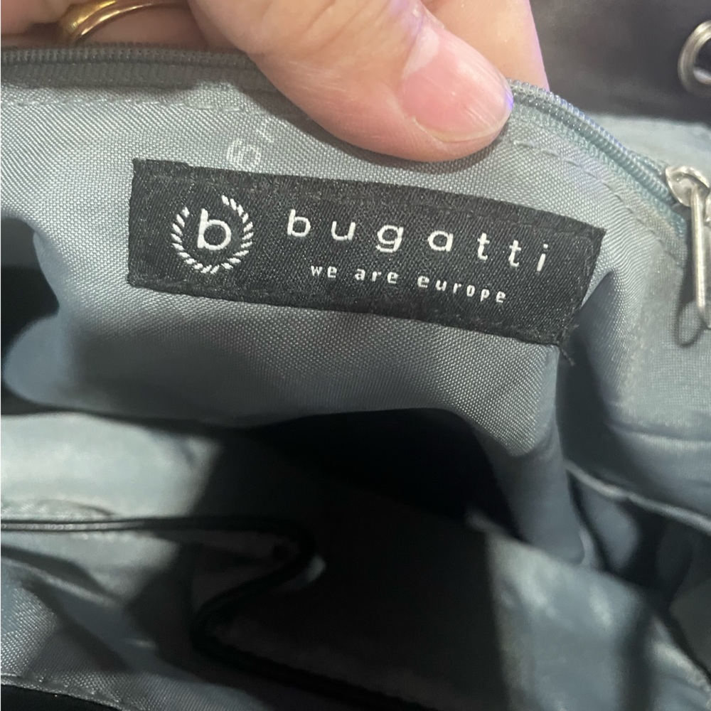 Bugatti bag pack black leather . Used. Condition 9:10 - Picture 13 of 13